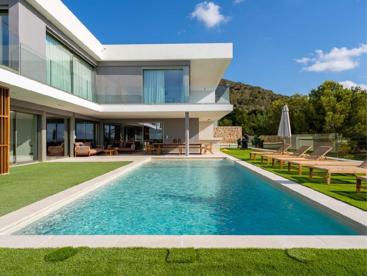 Villa Cap Martinet exterior